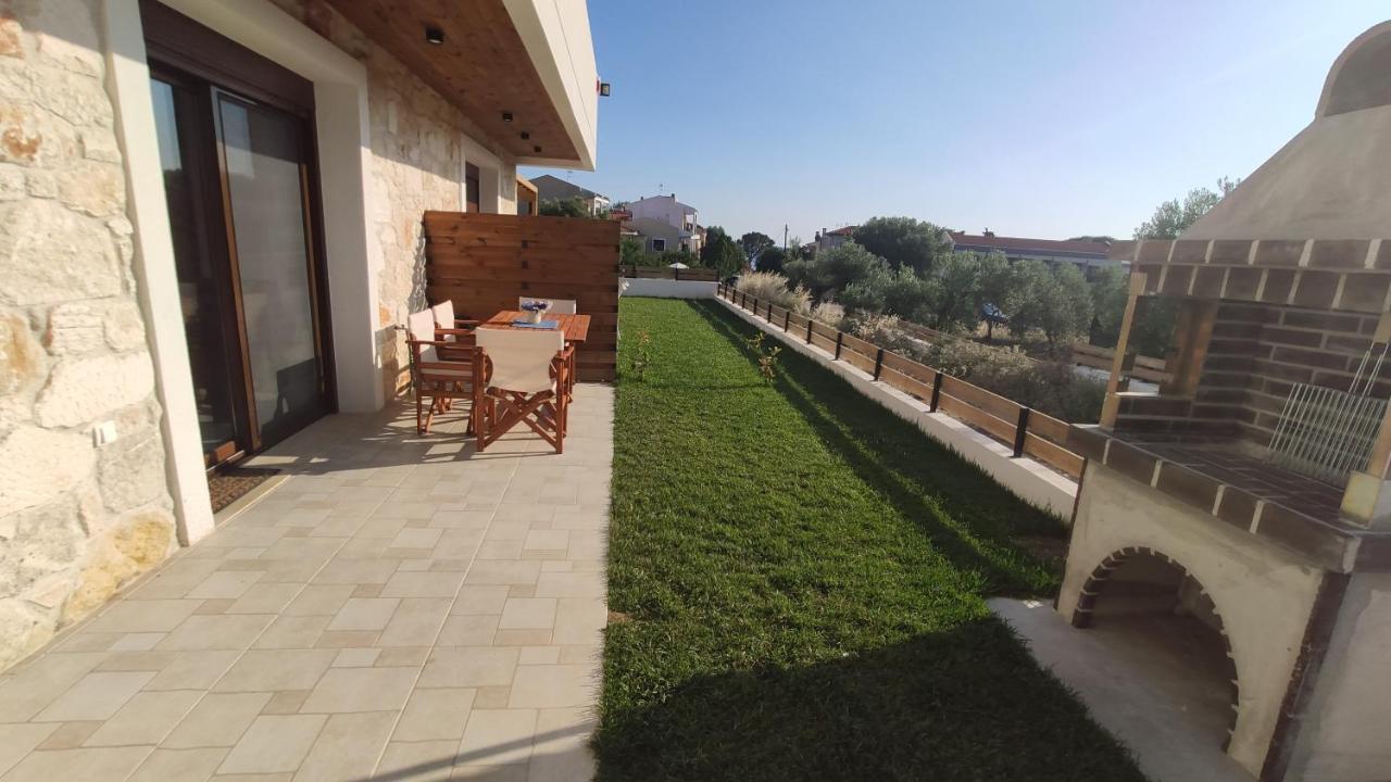 Elena'S House By The Sea Villa Никити Екстериор снимка